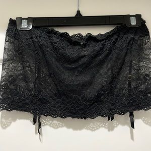 Victoria’s Secret song skirted garter belt